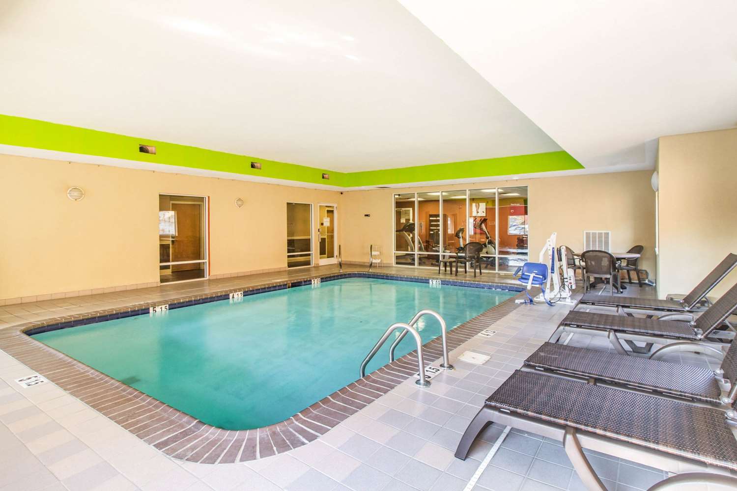 Quality Suites Corbin North 5/13