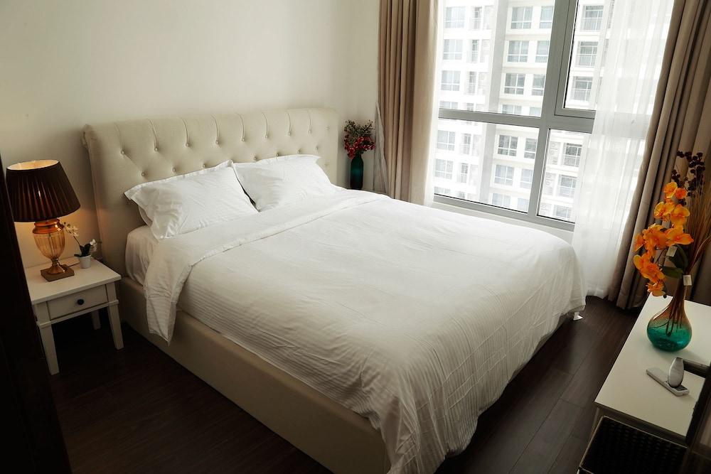 High-Floor River-View Apartment 19/50