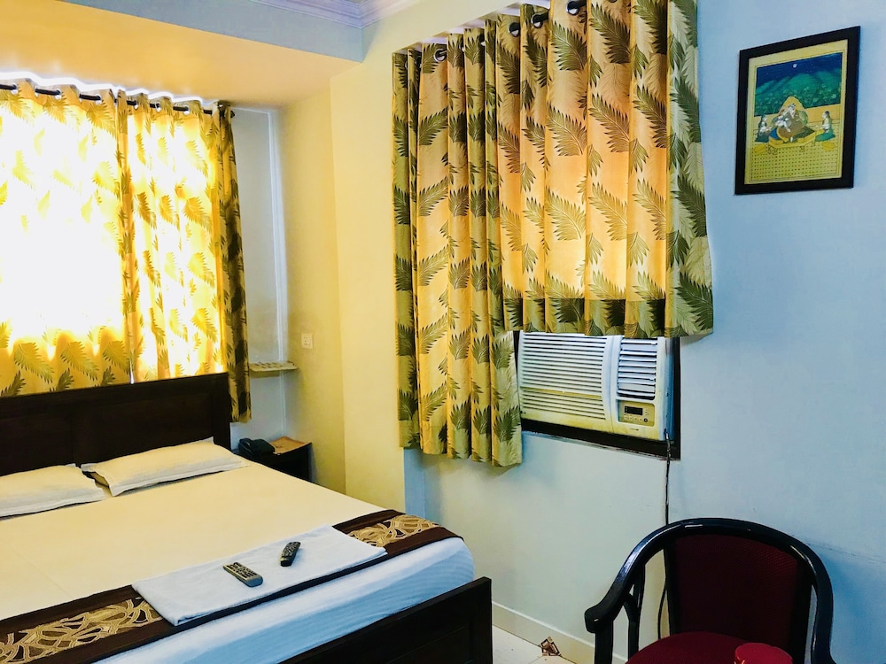 HOTEL CLASSIC INN 28/62