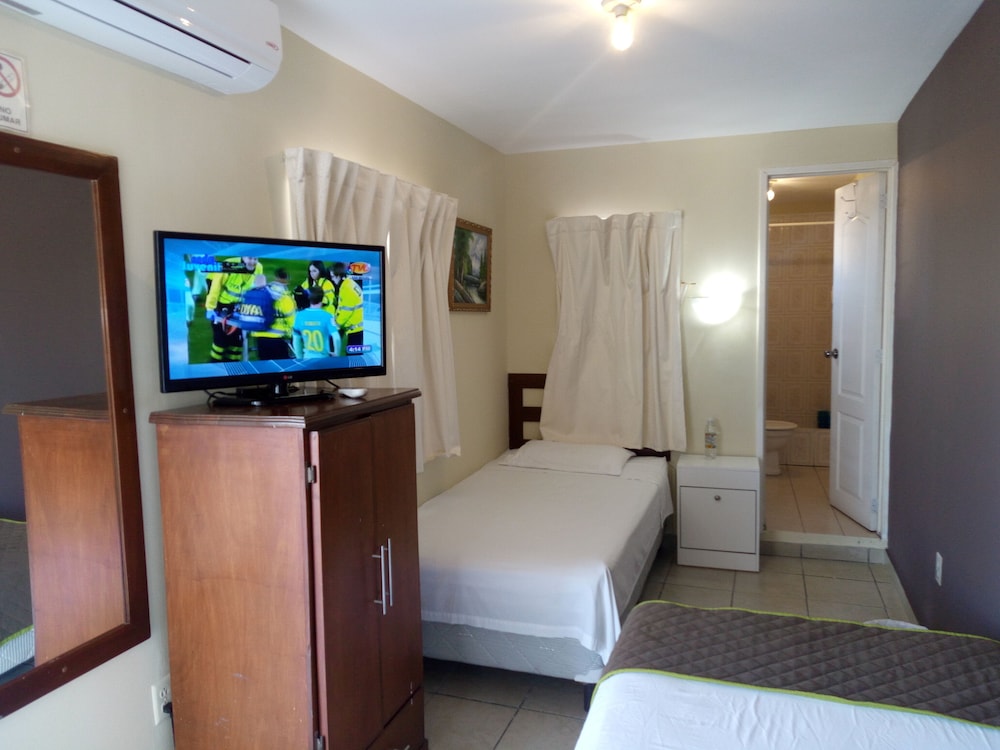 Hotel Tazumal House 38/82