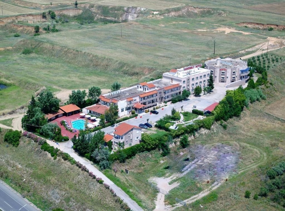 ASSEMBLY HOTEL 40/45