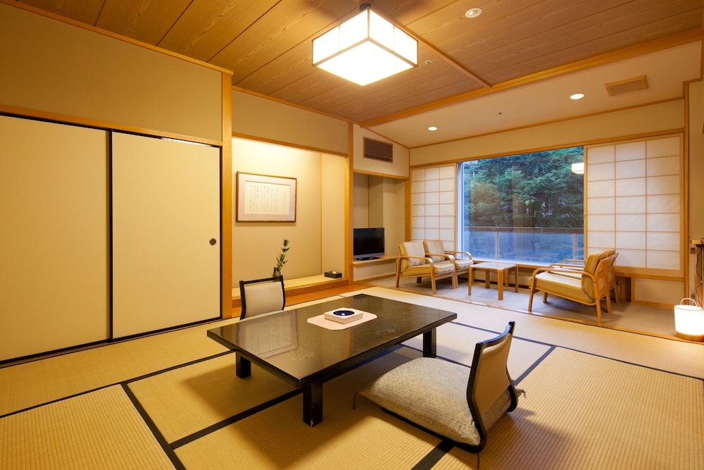 Minakamikan 46/63