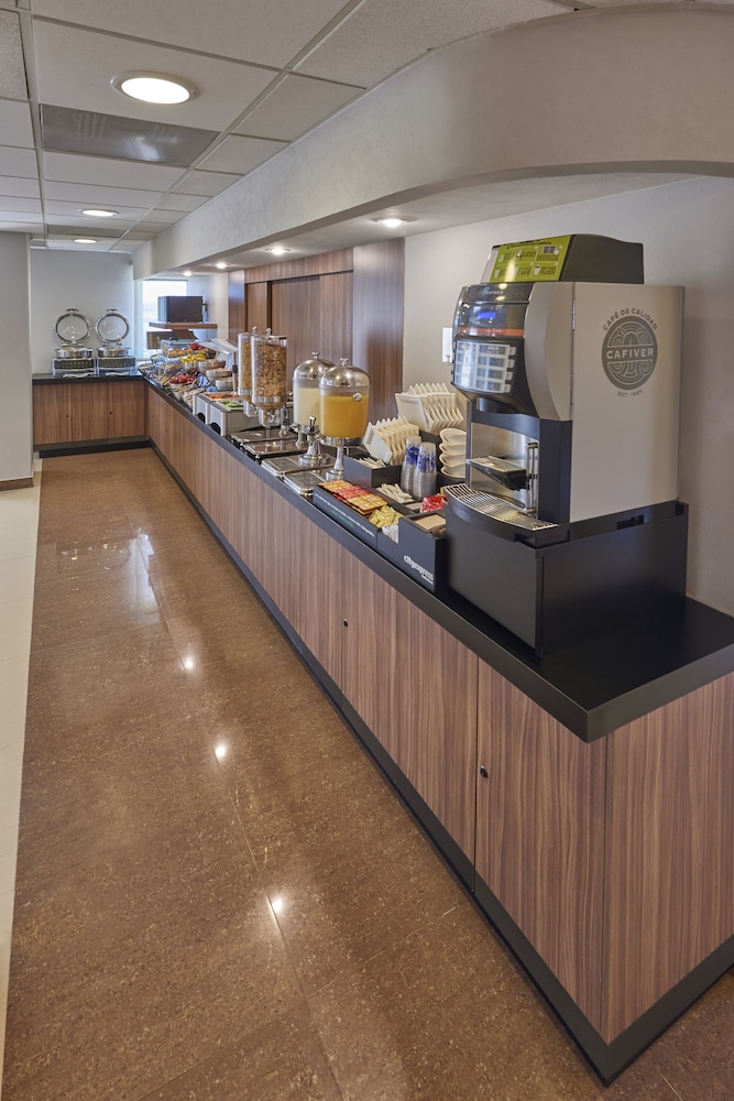 City Express by Marriott Celaya Parque 14/60
