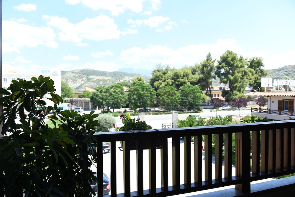 Hotel Kaceli 7/76