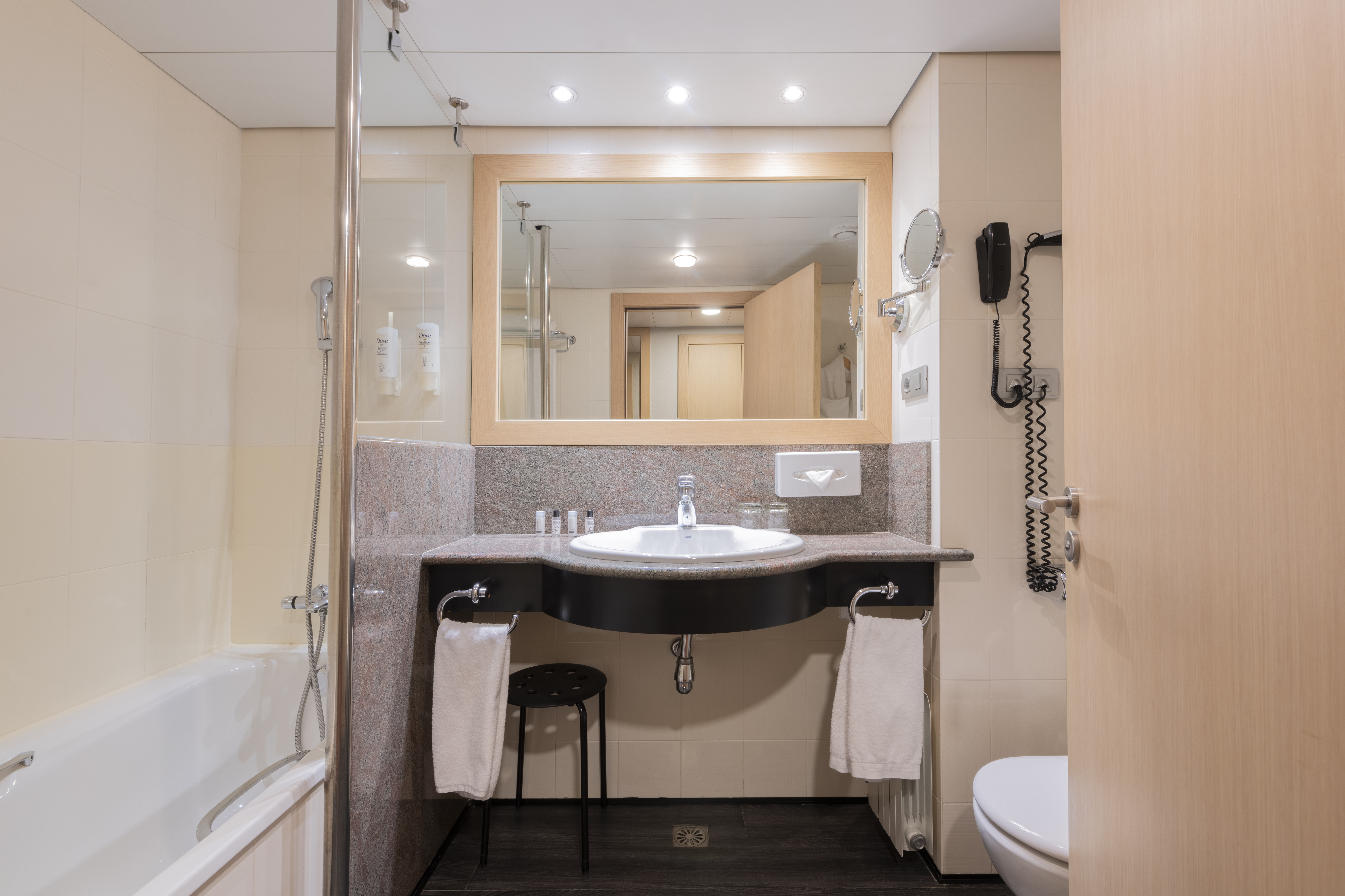 غرفة فاخرة عائلية، Suites Plaza Hotel & Wellness 3/3