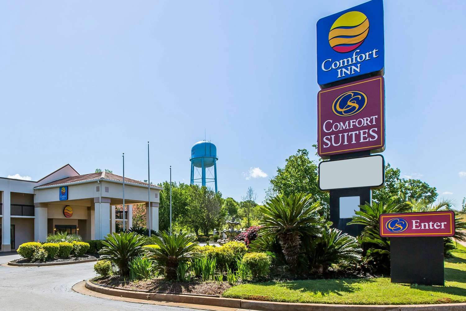 Clarion Pointe Forsyth I-75 11/39