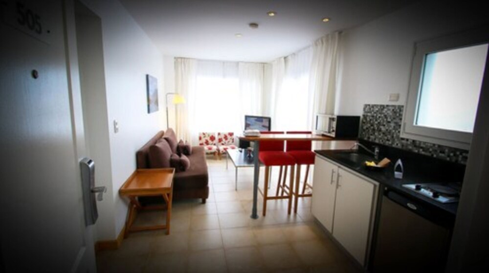 CILENE DEL FARO SUITES AND SPA 66/76