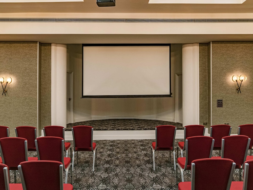 Nottingham City Centre Hotel by Sunday 32/44