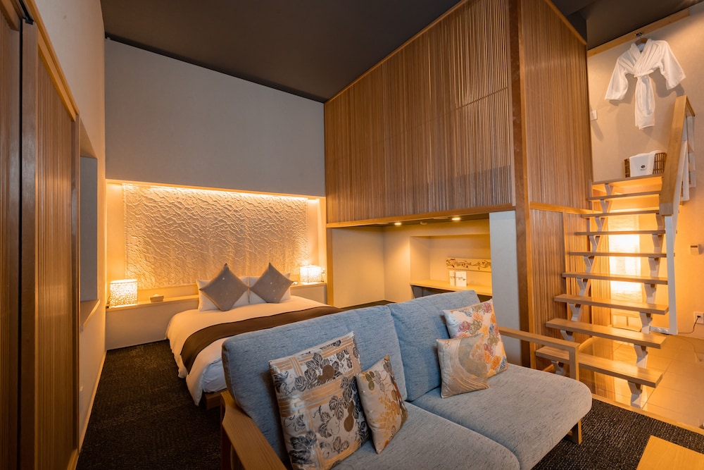 Roppongi Hotel S 24/75