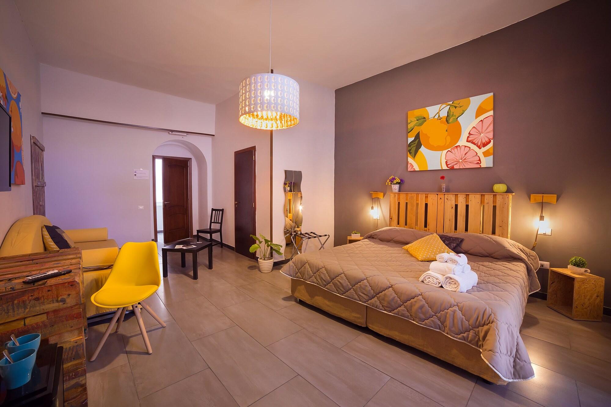 Deluxe, Suite, City View, Balcony