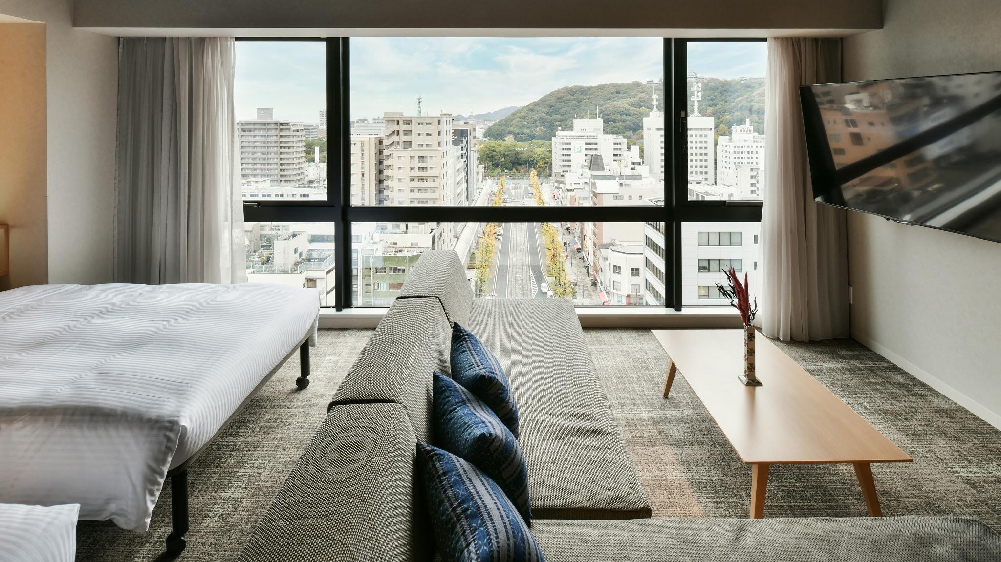 Premium, Quadruple, Palace View