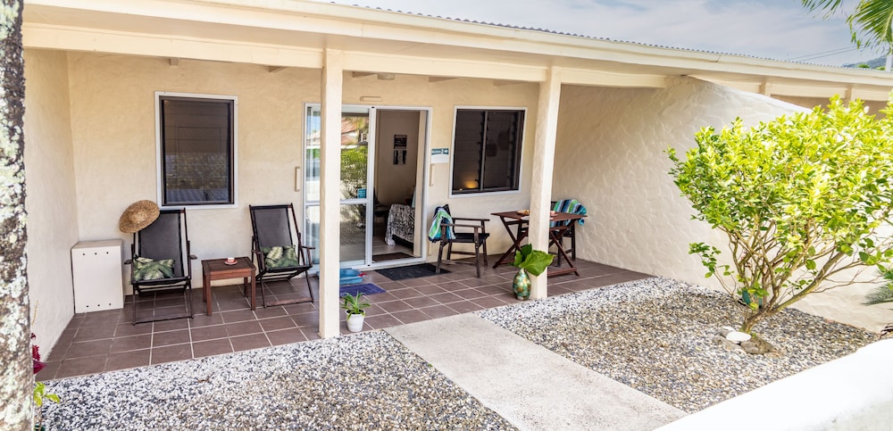 Coral Sands Apartments 2/46
