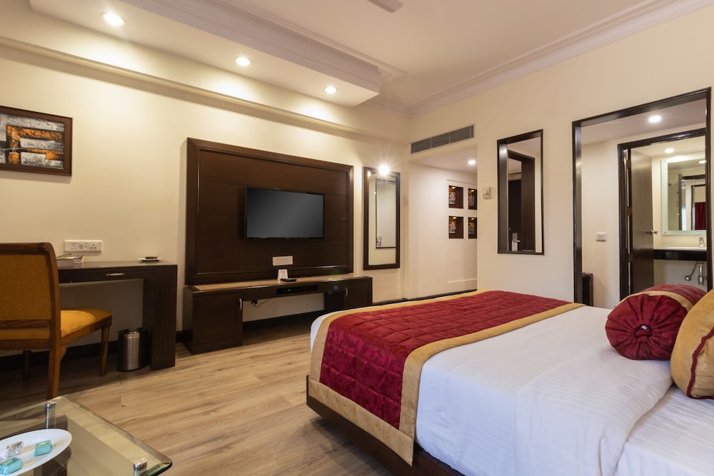 V One Hotel the Competent Palace 15/50
