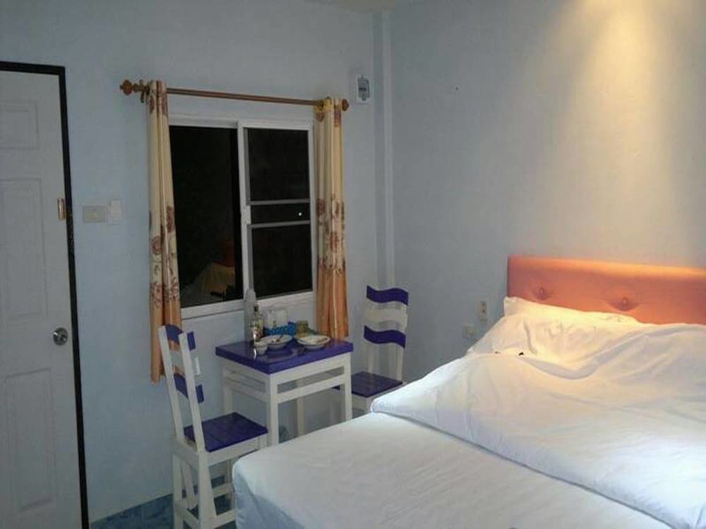 Wattana Hill Resort 18/28