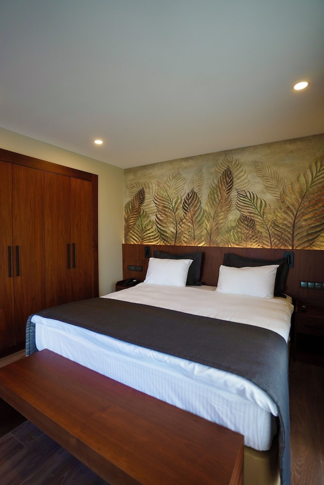 Best Western Plus Sapanca 16/48