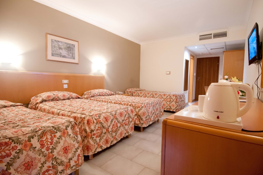 Qawra Palace Resort & Spa 24/66