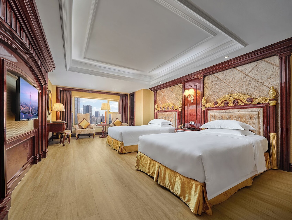 DELUXE, TWIN BEDS