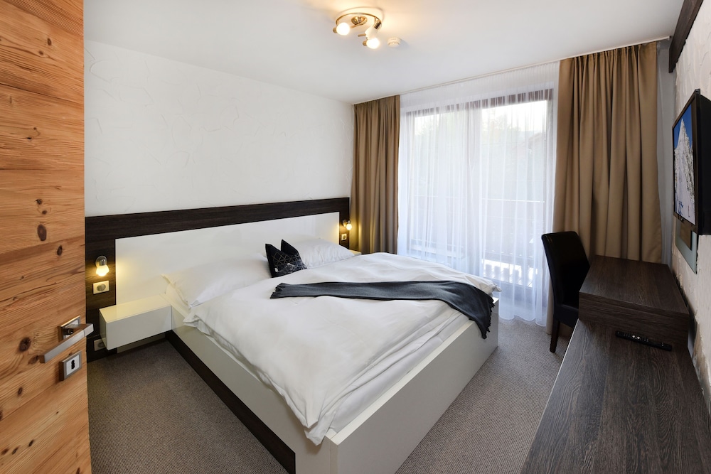 Kukucka Hotel 16/67
