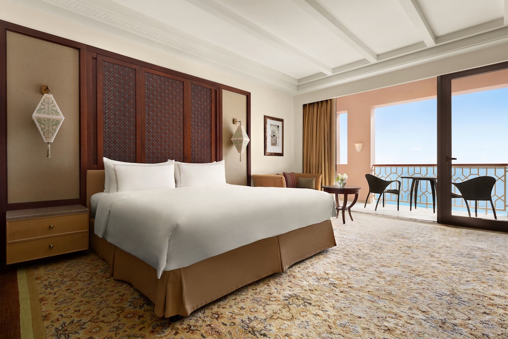 Al Husn Hotel Muscat 15/50