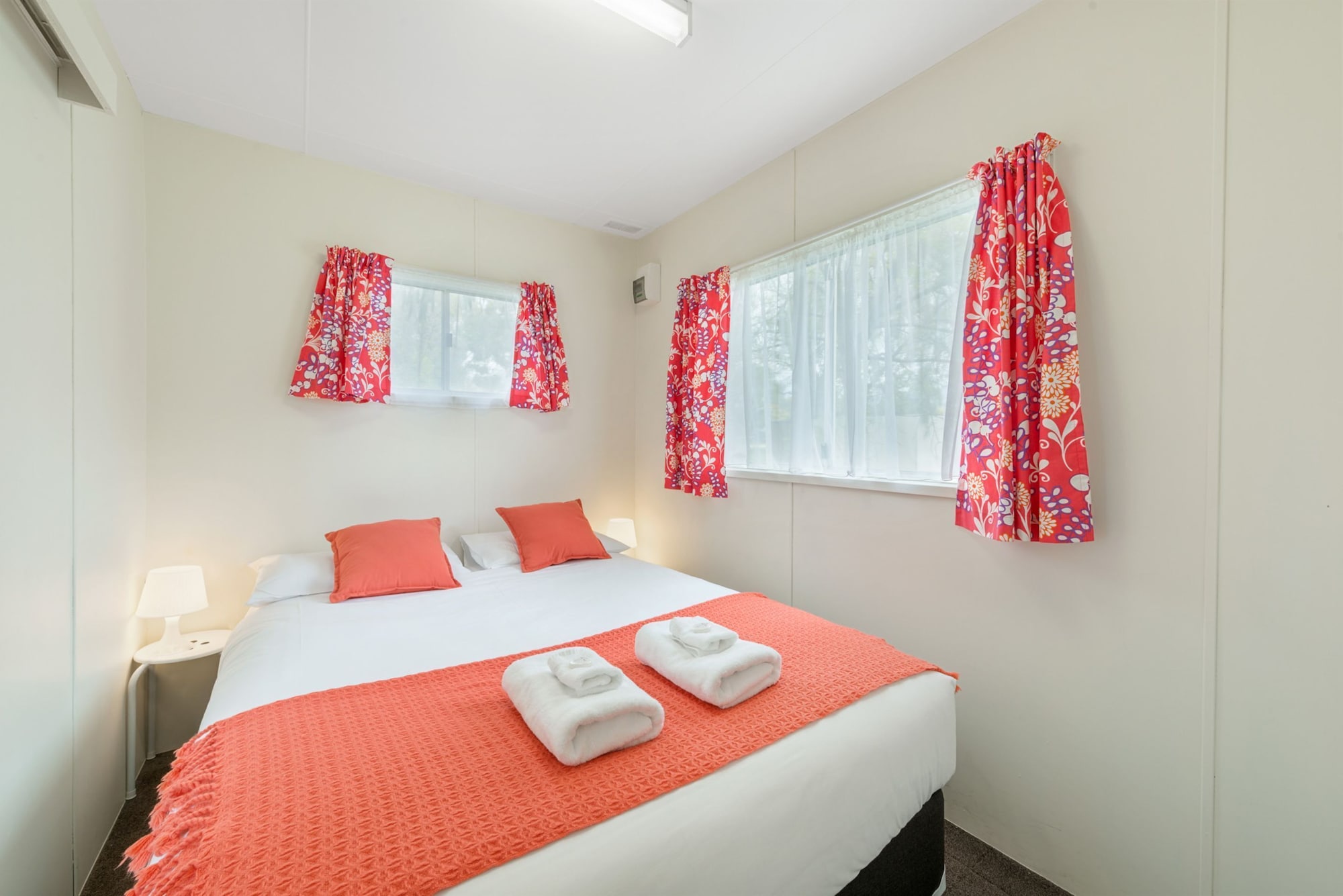 Budget, Cabin, Double Bed, 2 Bathrooms