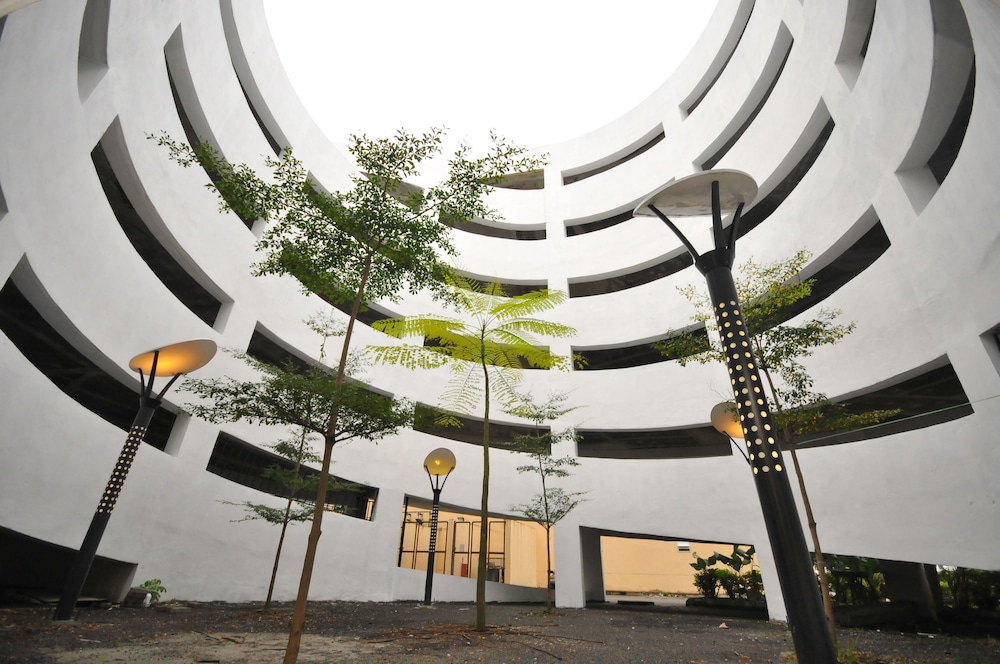 M Design Hotel 4/42