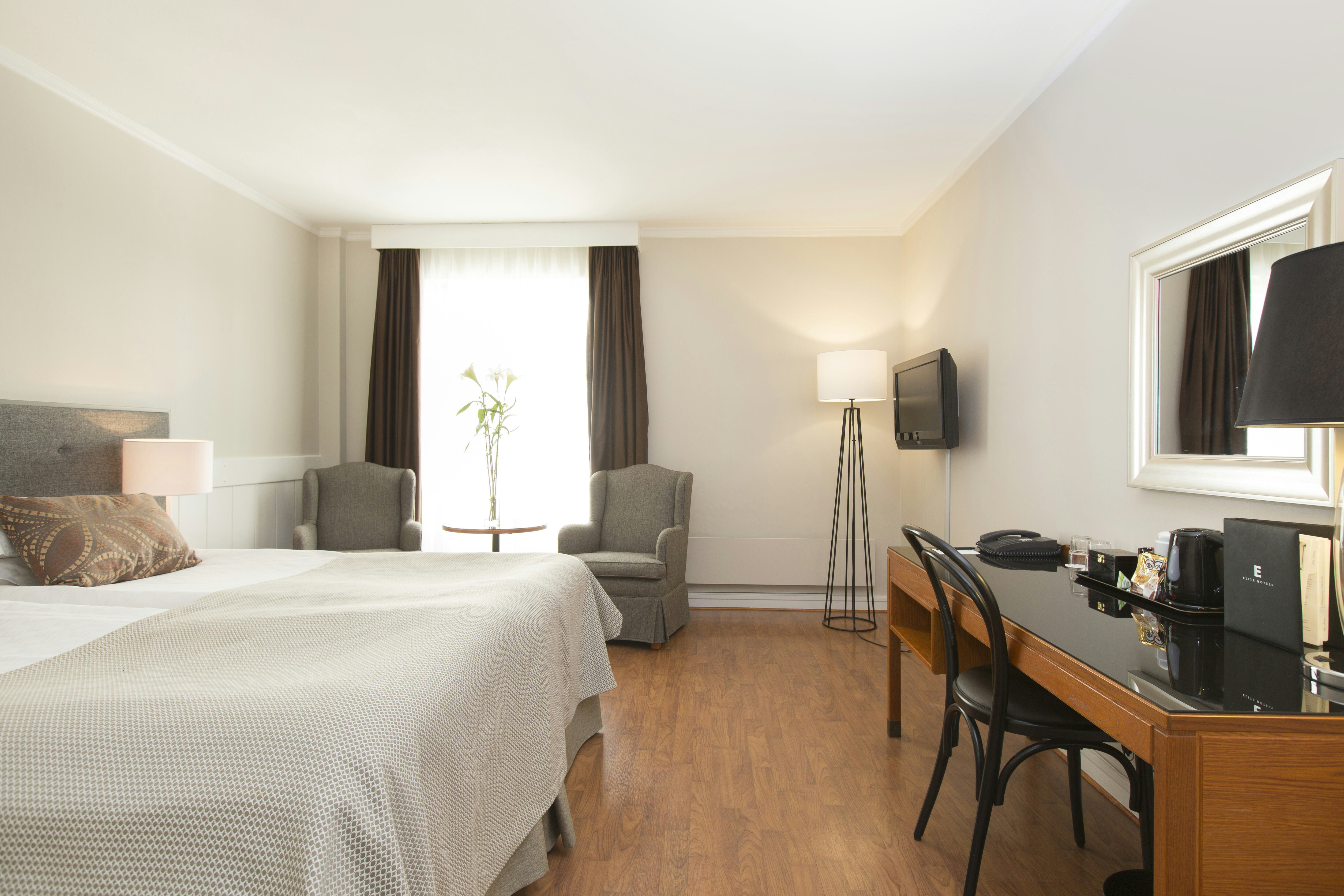 SUPERIOR, DOUBLE BED