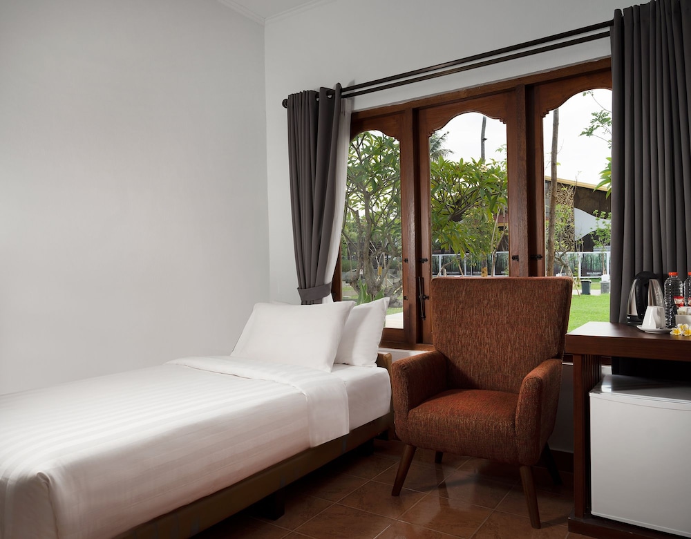Brits Resort Lovina 21/61