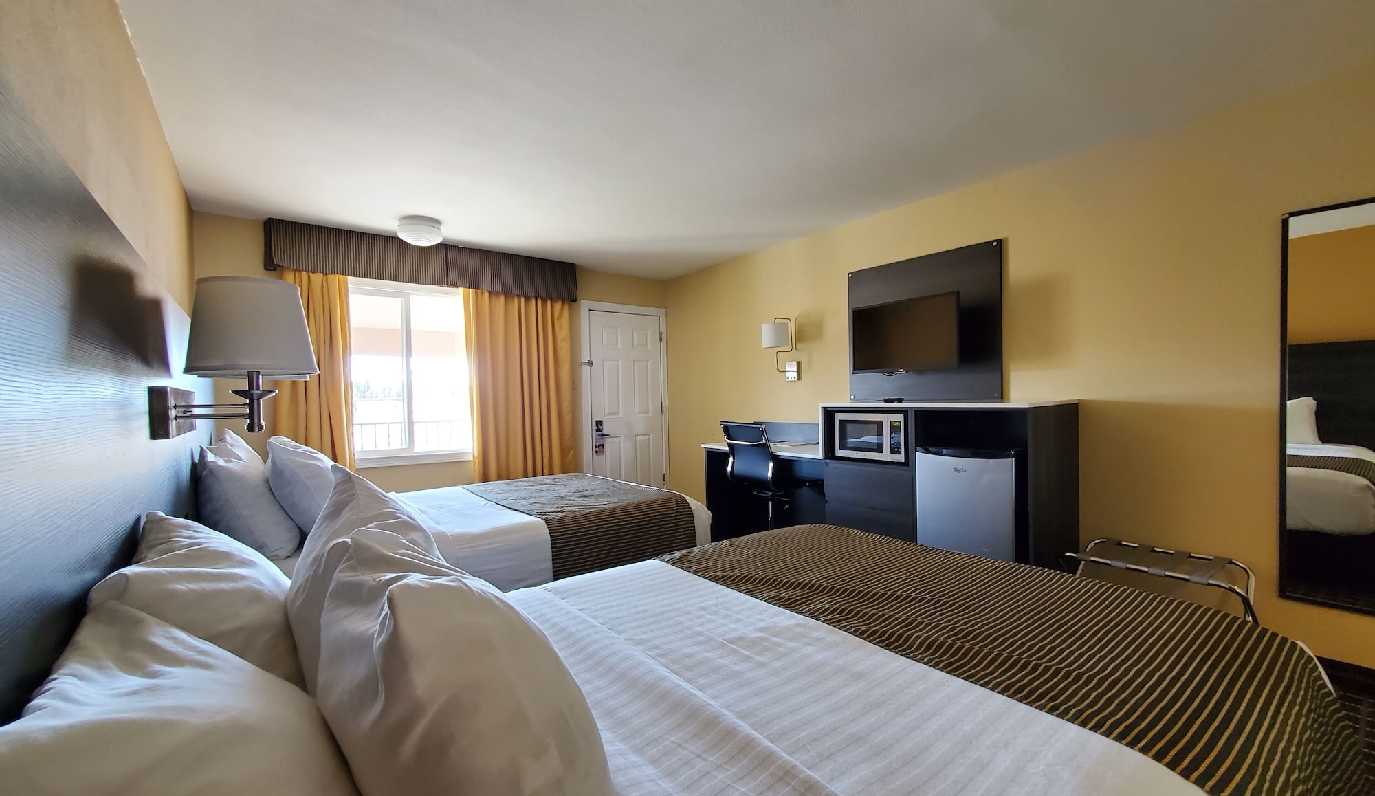 ROOM, 2 QUEEN BEDS