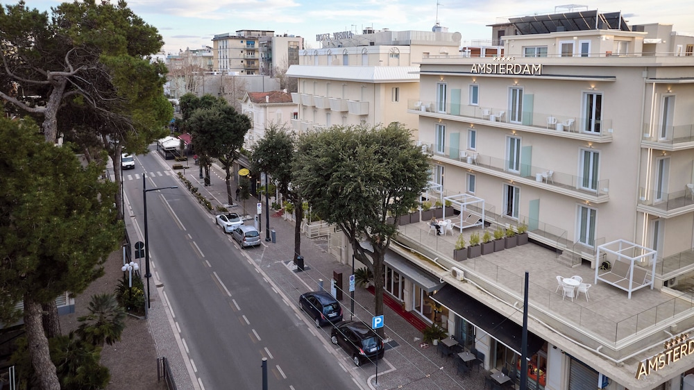 Amsterdam Suite Hotel & Spa 44/50