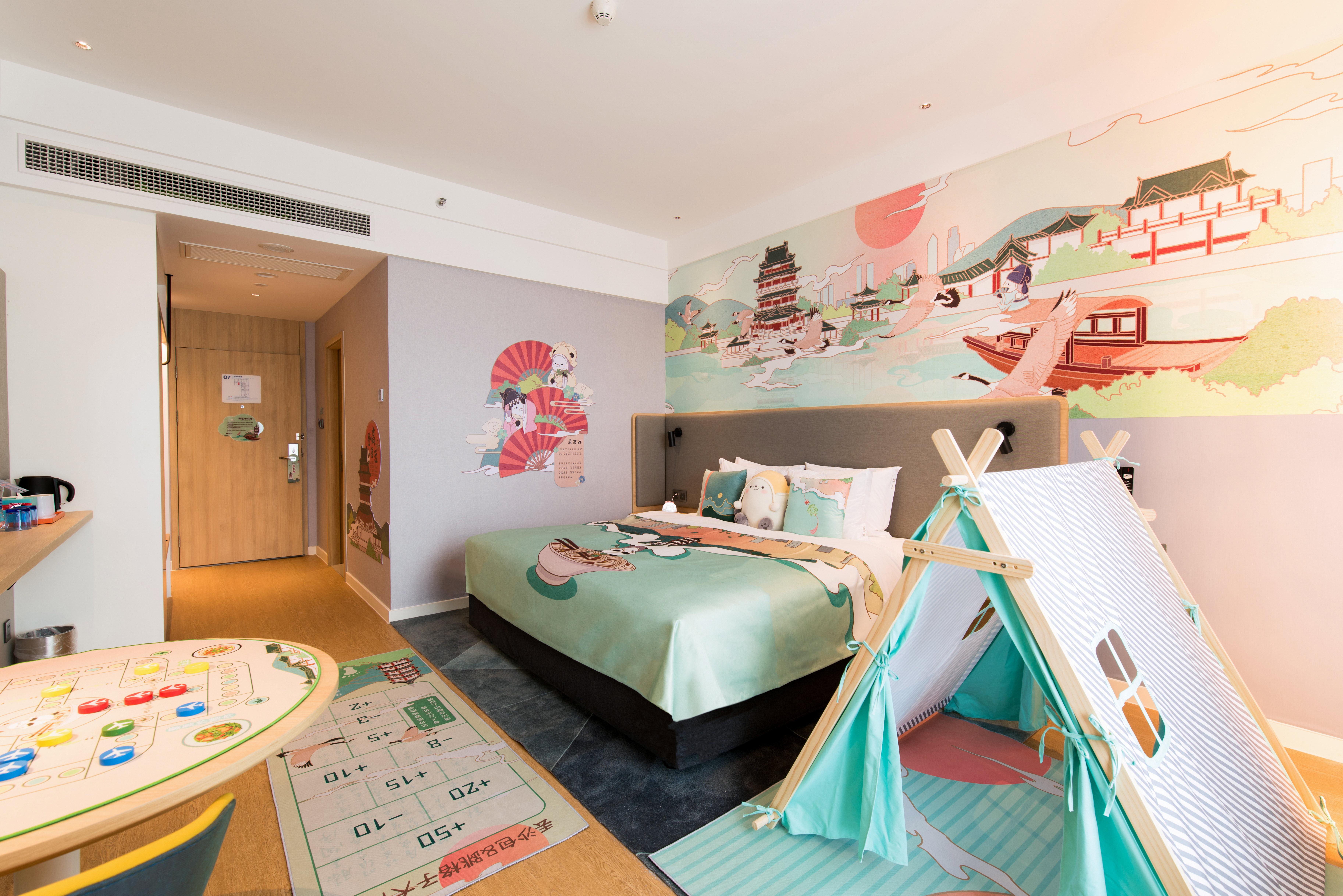 Room, King Bed, River View