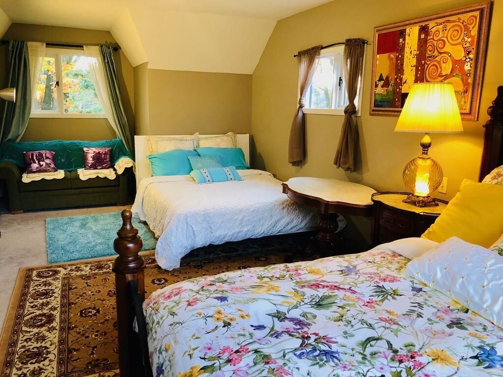 FAMILY SUITE, 2 QUEEN BEDS, GARDEN VIEW, PRIVATE BATHROOM