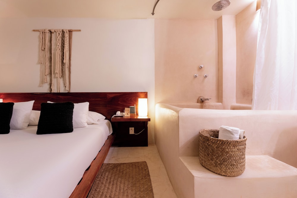 Mezzanine by La Zebra, an SLH Hotel 9/50