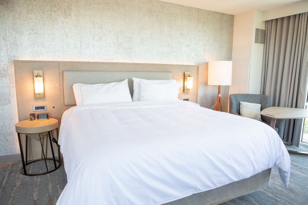 Room at The Westin Austin at The Domain, AUSTIN - TX