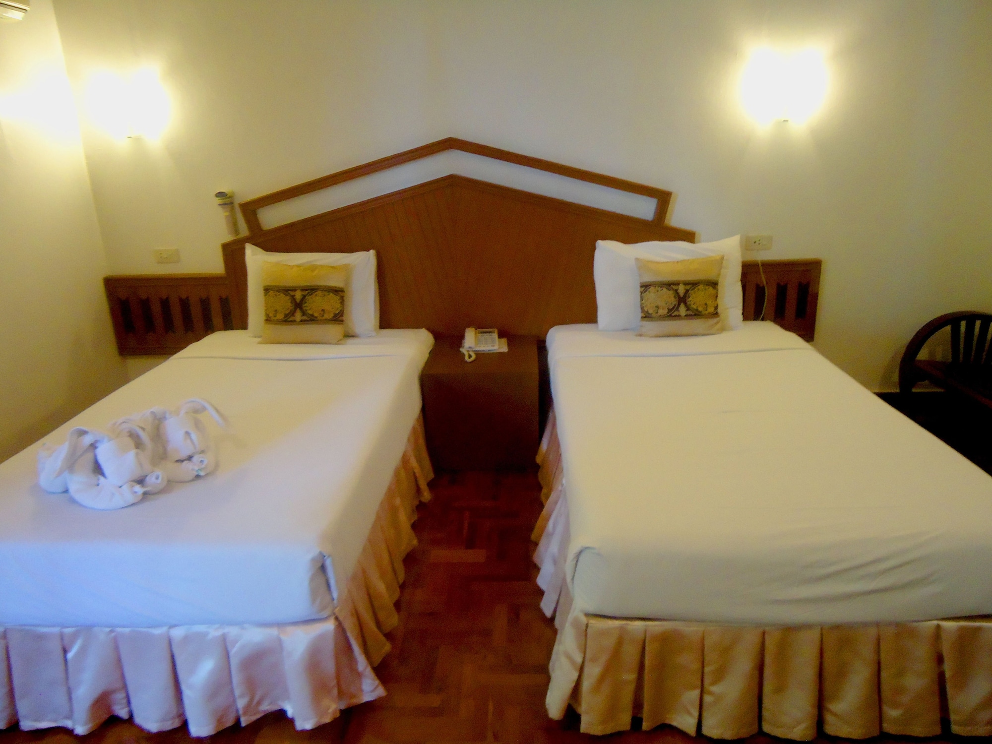 STANDARD, TWIN BEDS