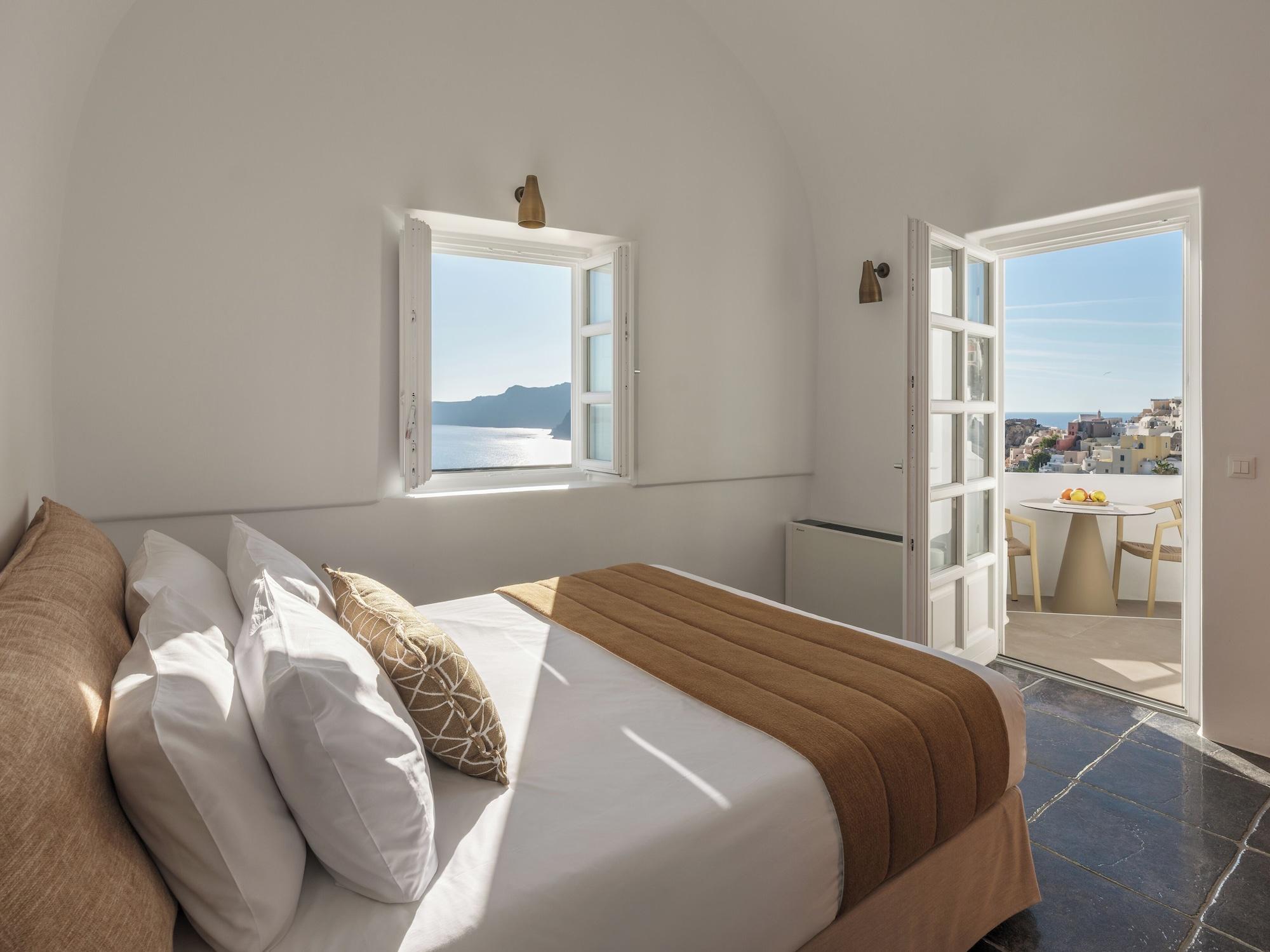 Exclusive, Blue, Suite, Dome and Sea View, Private Pool