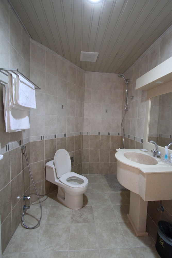 رؤوم إن حائل(Raoum Inn Serviced Apartments Hail) 26/27