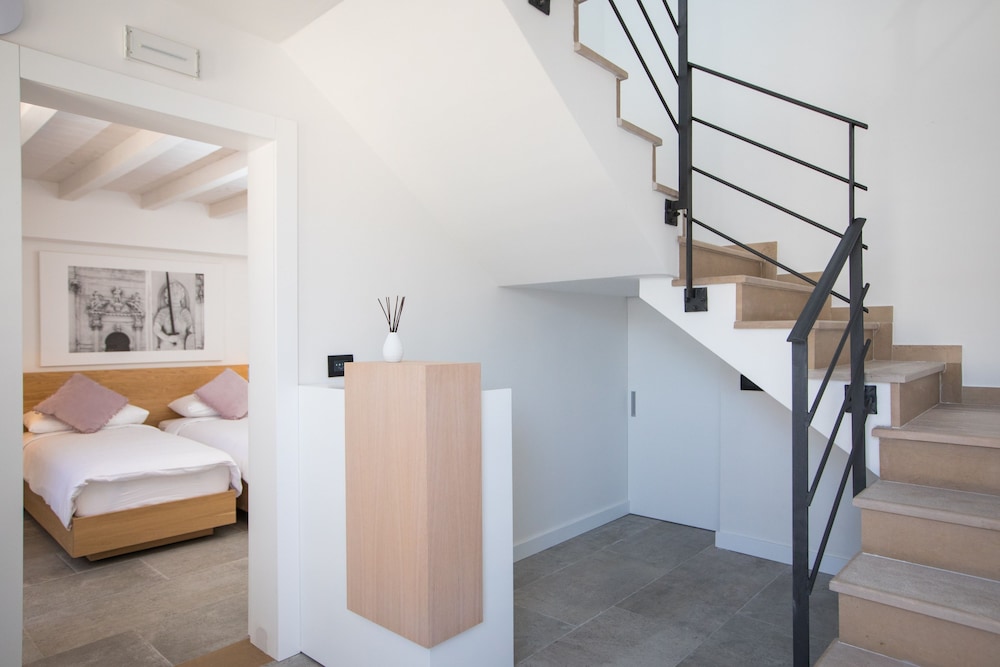 Bova Luxury Rooms 13/36