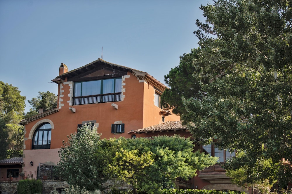 Hotel Restaurant Spa Mas Ses Vinyes 42/50