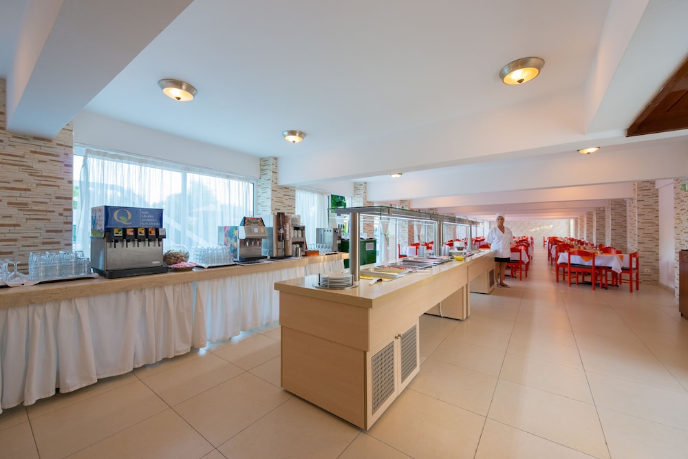 Lito Hotel 58/66