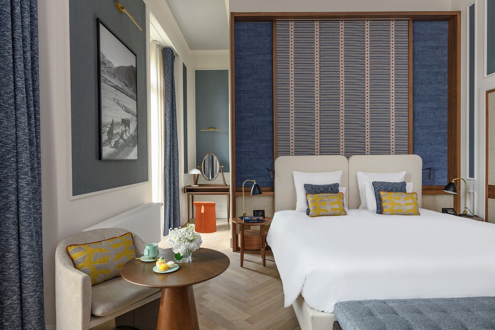 Traveller, Junior Suite, King Bed، Hotel Metropole Geneve 2/4