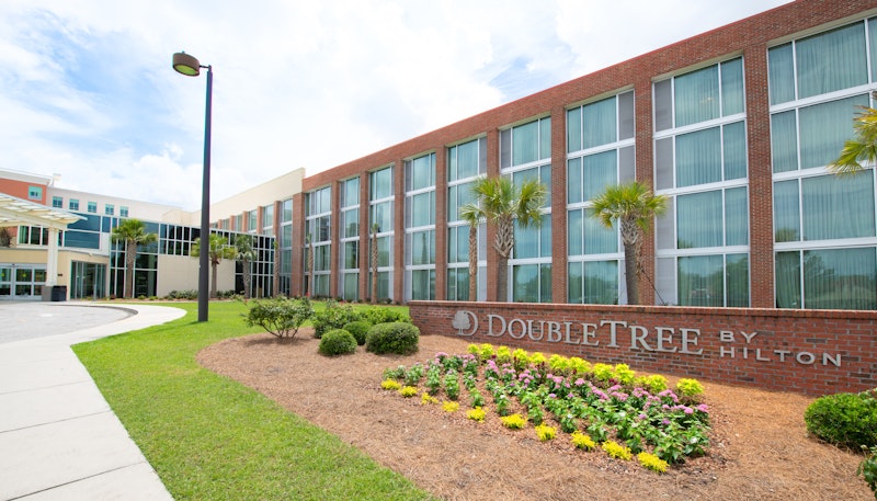 DOUBLETREE BY HILTON HOTEL AND SUITES CHARLESTON AIRPORT 59/60