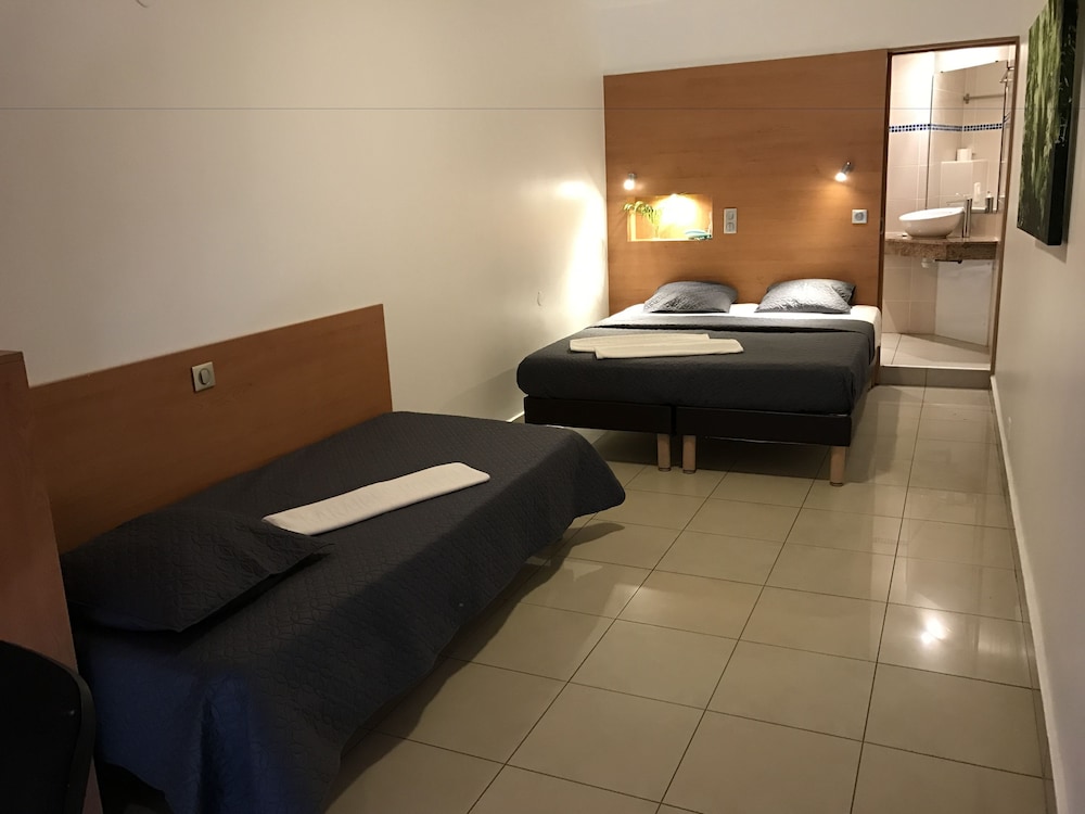KARAIBES HOTEL 45/65