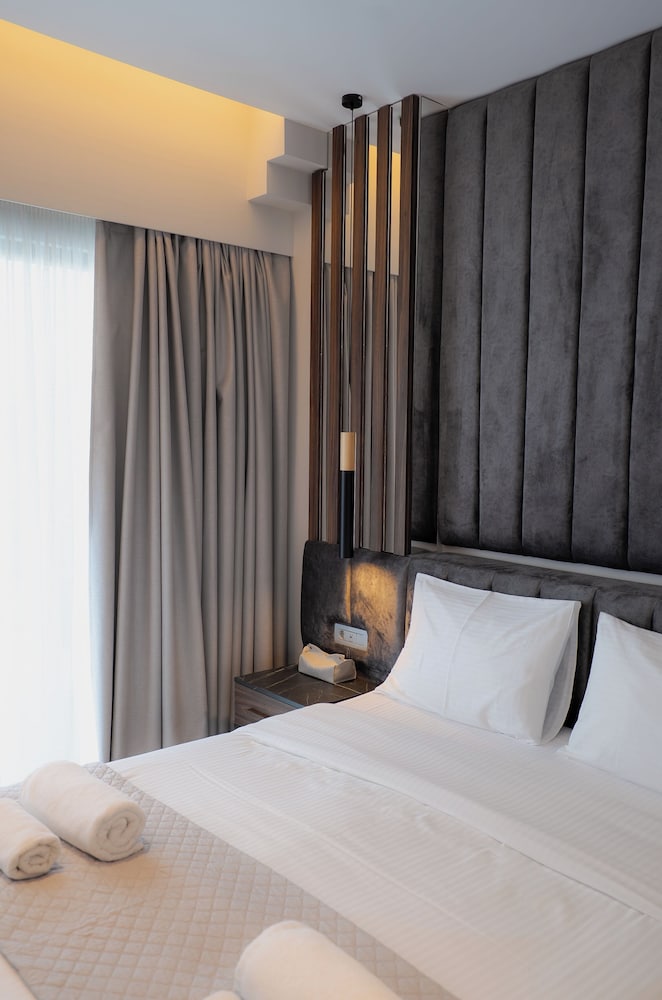 Mirabilis Boutique Hotel 19/60