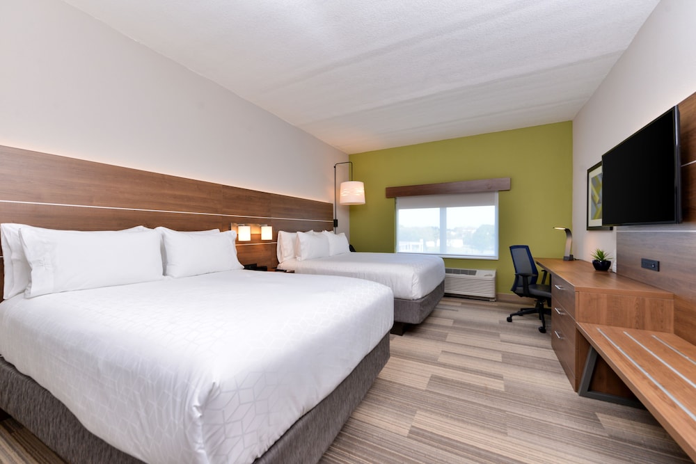Holiday Inn Express Suites Alachua Gainesville Area 26/73