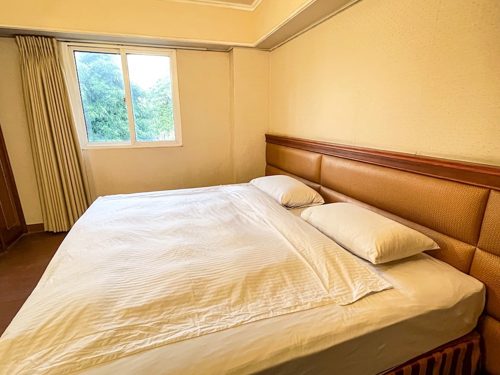STANDARD, DOUBLE BED