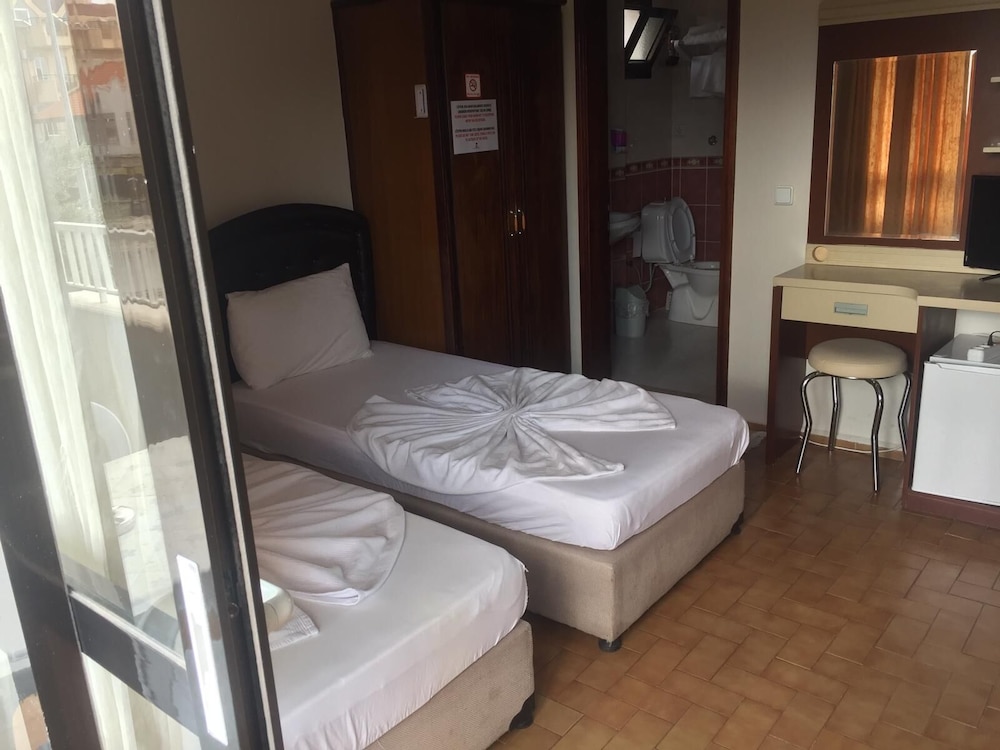 Zevkim Apart Hotel 10/19
