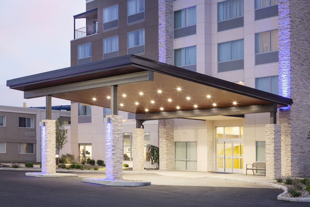 Holiday Inn Express And Suites Sandusky