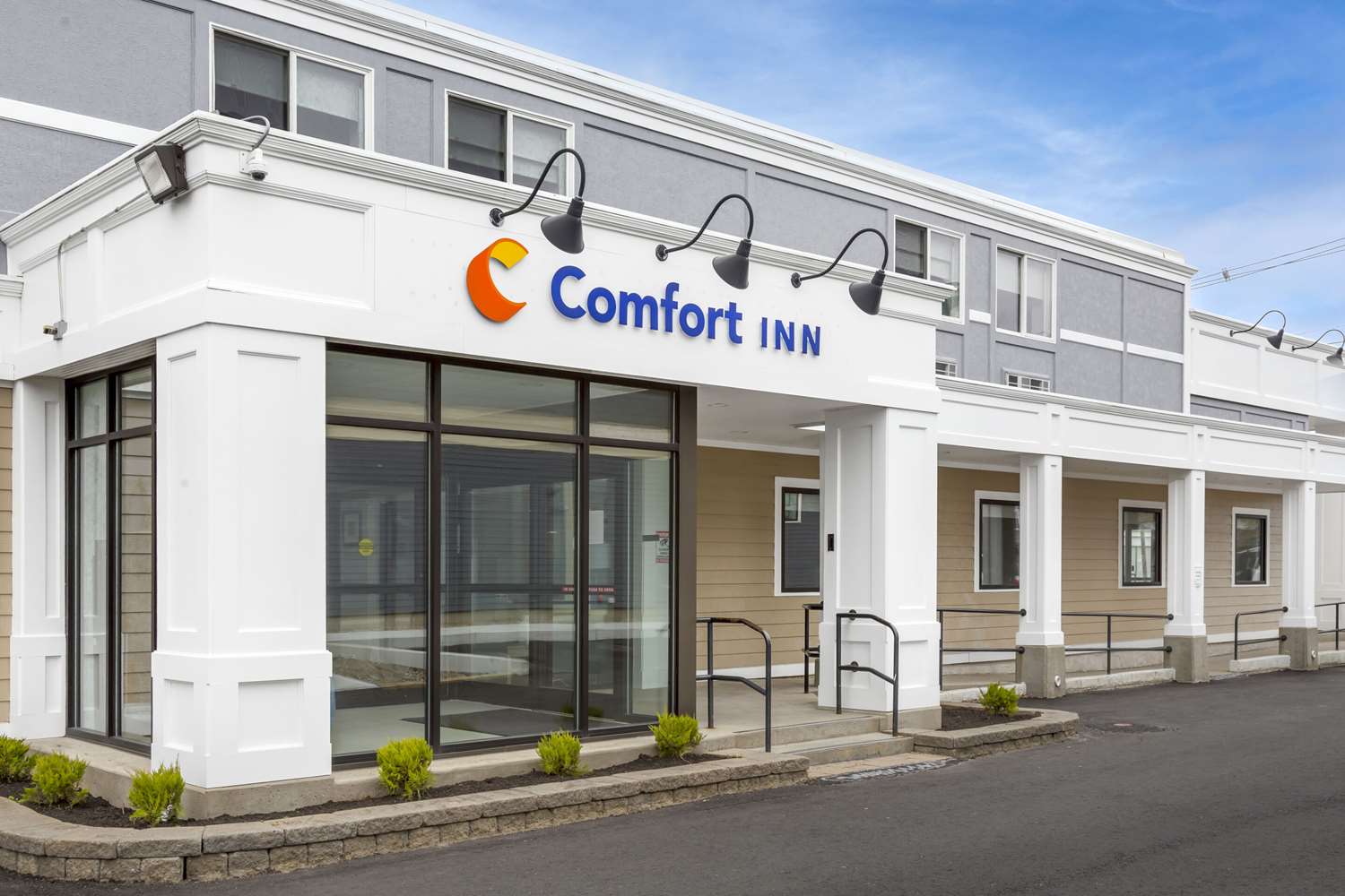 Comfort Inn Hyannis - Cape Cod 2/39