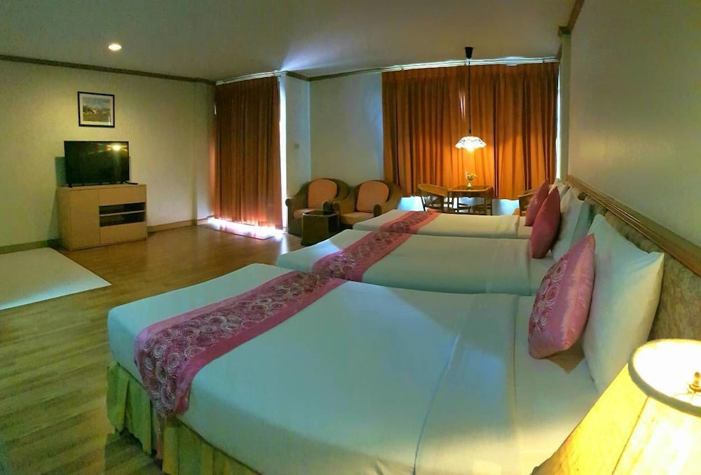 Takiab Beach Resort 46/64