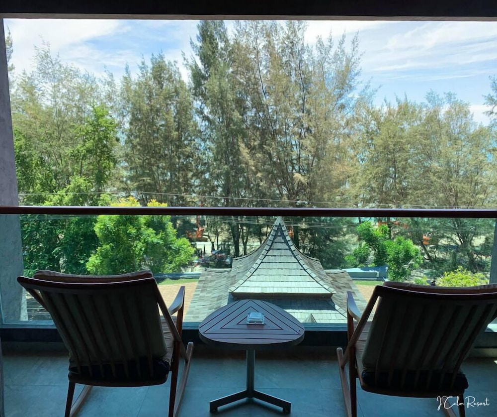 I Calm Resort Cha Am 57/72